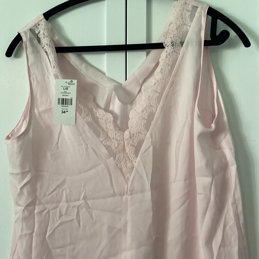 New light pink top - Picture 2 of 5